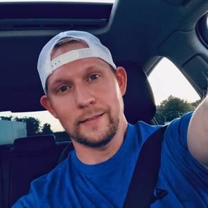 Meet your Posher, Eric